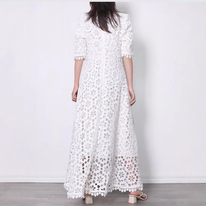 Damen Elegantes Maxikleid mit floralen Cut-Outs und Spitzenkragen Drune