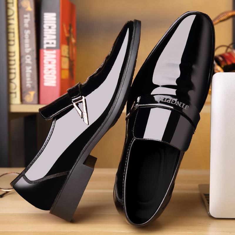 Herren Lackoptik-Loafer mit dekorativer Metall-Zierschnalle und schlanker Eleganz Drune