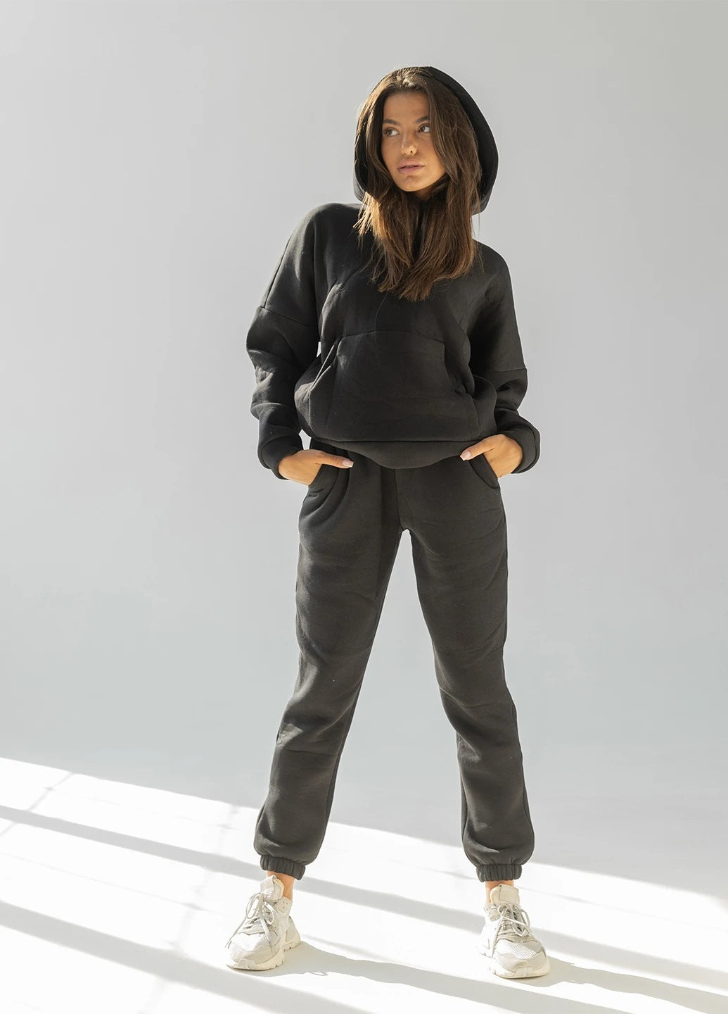 Damen nan zweiteiliges Komfort-Loungewear-Set mit oversized Kapuzenpullover, Kängurutasche und elastischem Knöchel-Jogger aus French Terry Drune