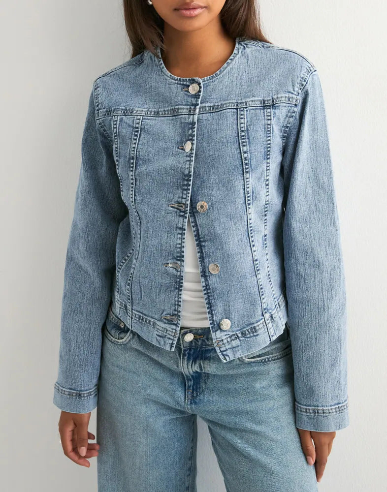 Damen zeitlose Denim-Jacke im modernen Schnitt Drune