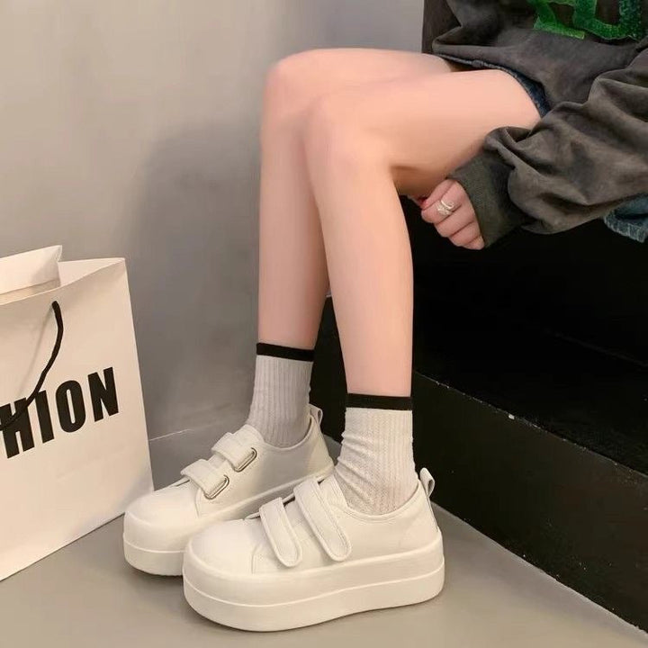 Damen Plateau-Sneaker mit doppeltem Klettverschluss und ergonomischer Sohle Drune
