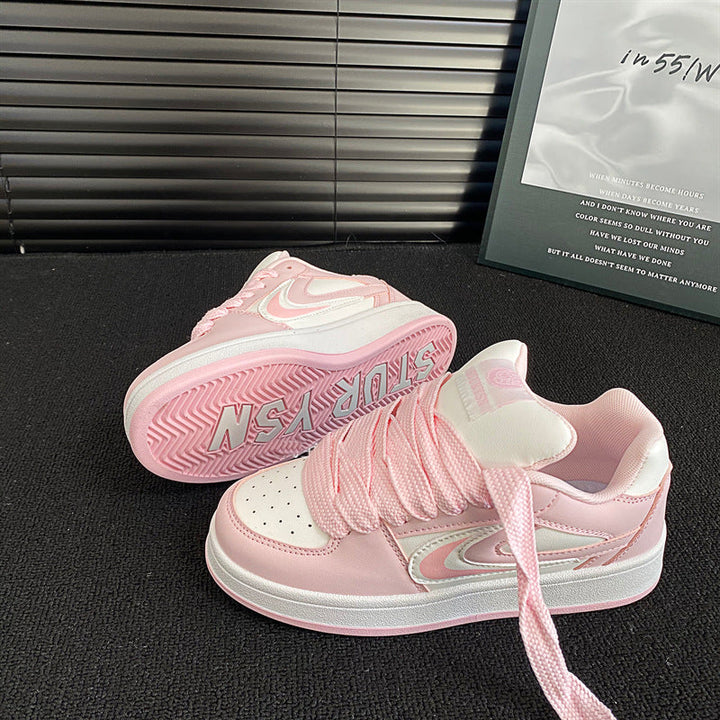 Damen Sneakers im trendigen Design mit dicker Laufsohle und aufregenden Schnürdetails Drune