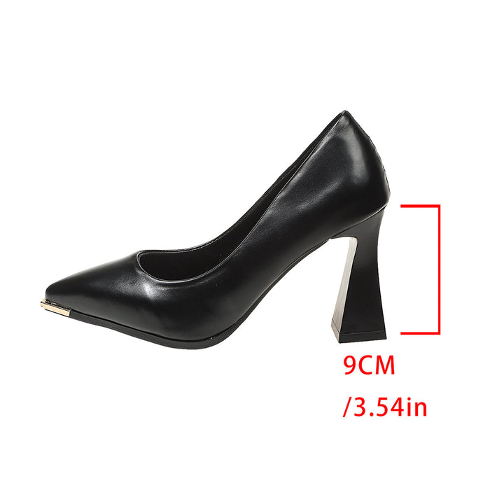Damen Pumps mit spitzer Zehenpartie, Metallkappe und skulpturellem Blockabsatz Drune