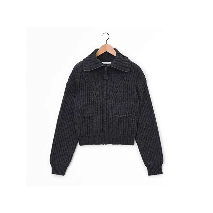 Damen Grobstrickpullover mit hohem Kragen und praktischen Taschen Drune