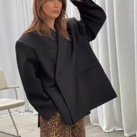 Damen 300+ Boxy-Oversize Blazer mit fallendem Revers, verdeckter Knopfleiste und Leistentaschen Drune