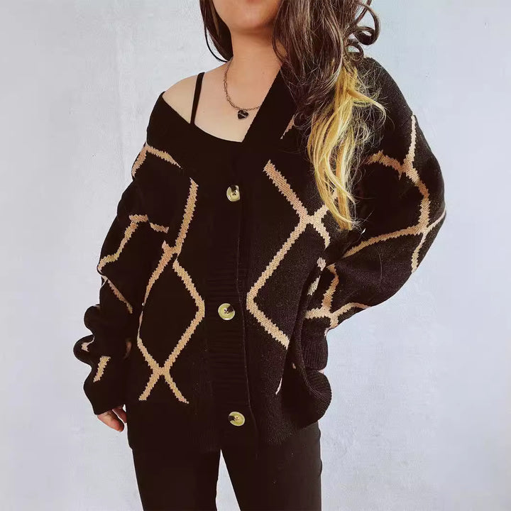 Damen Strickjacke mit modernem geometrischem Muster und hochwertigen Knopfdetails Drune