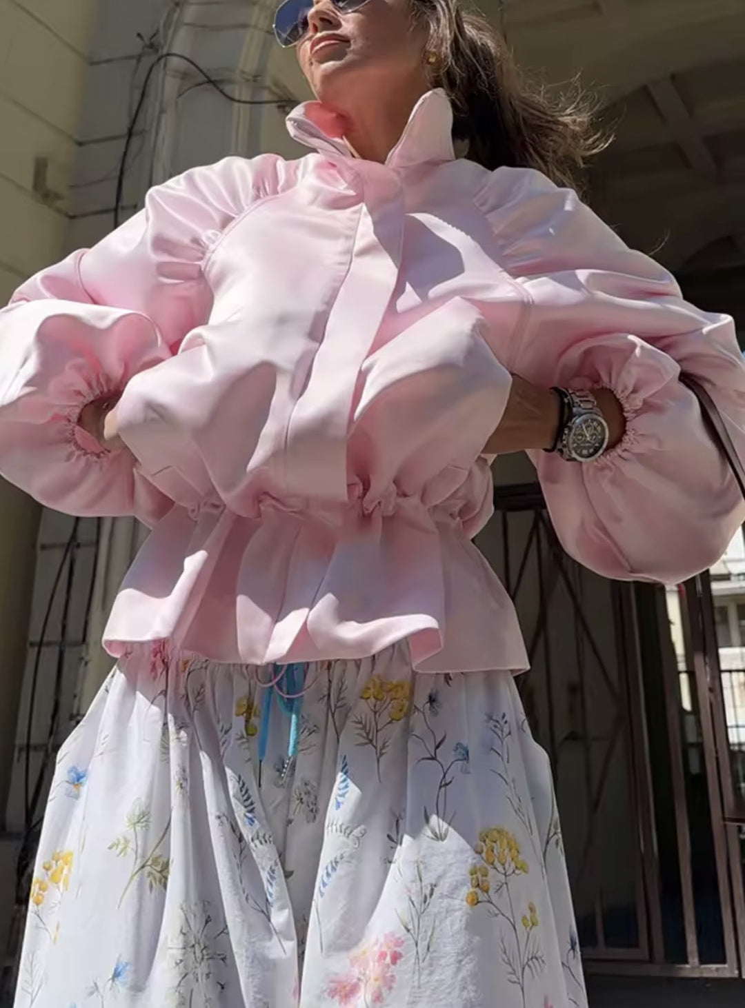 Damen Voluminöse Cropped‑Blousonjacke mit Puffärmeln, Tunnelzugtaillierung und Stehkragen Drune