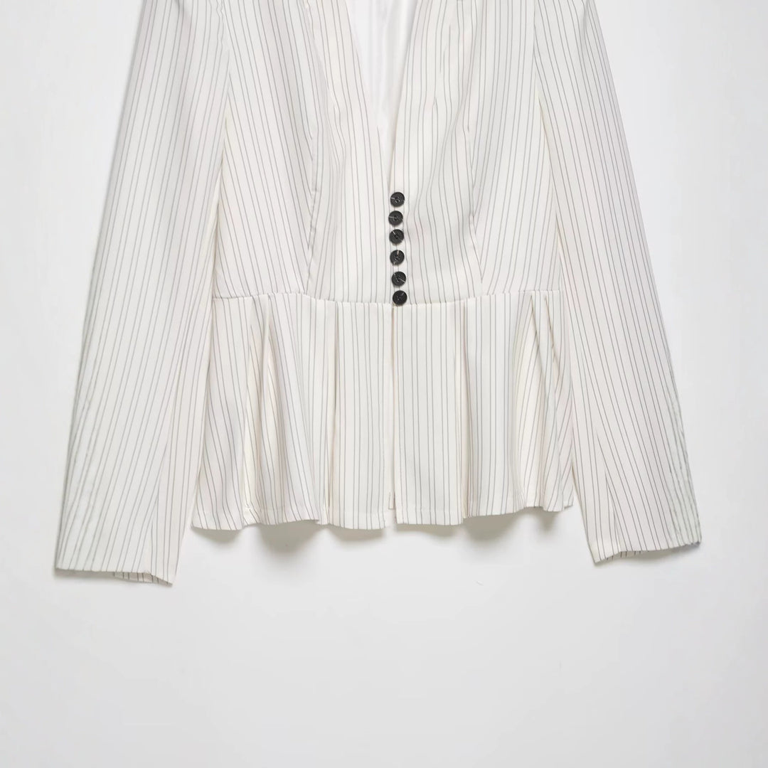 Damen Taillierter Blazer mit Schalkragen, feinen Nadelstreifen und Taillenbetonung Drune