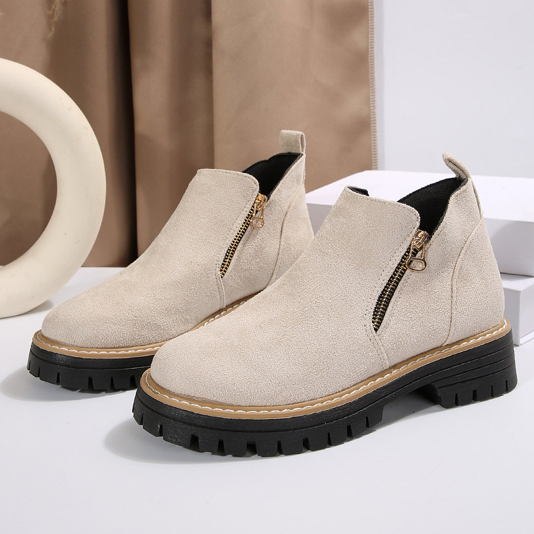 Damen Kurzschaft-Stiefelette aus Velourslederoptik mit profilierter Gummisohle und seitlichem Reißverschluss Drune