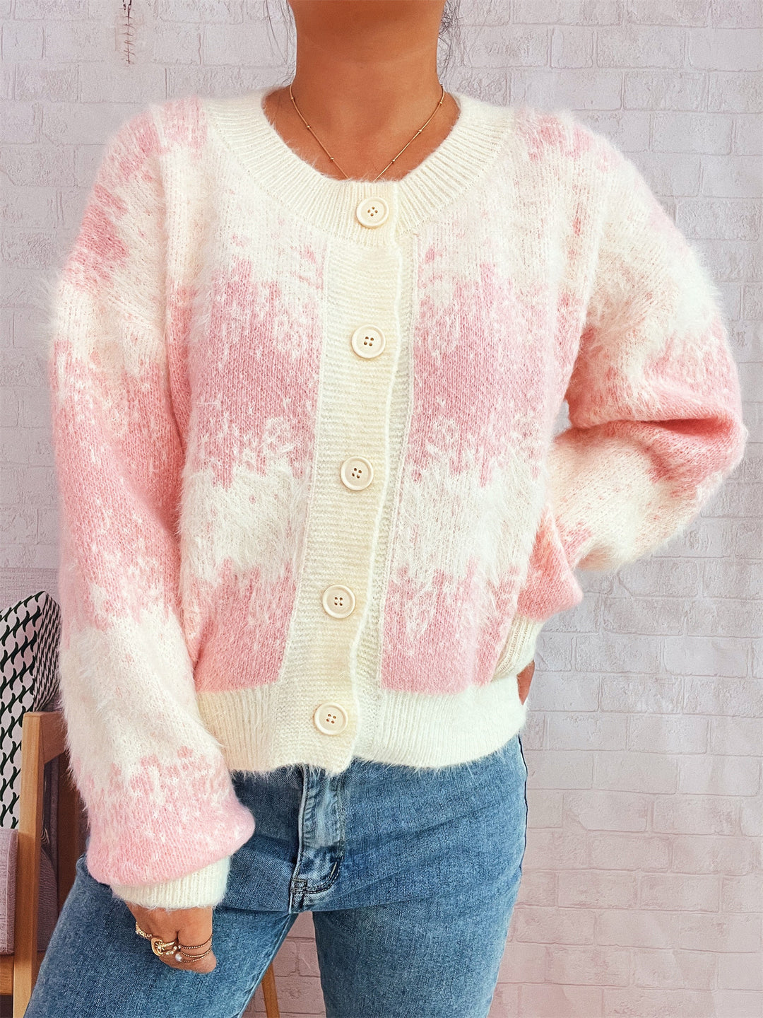 Damen kuschelige Strickjacke mit modischem Knopfdesign und weichem Material Drune