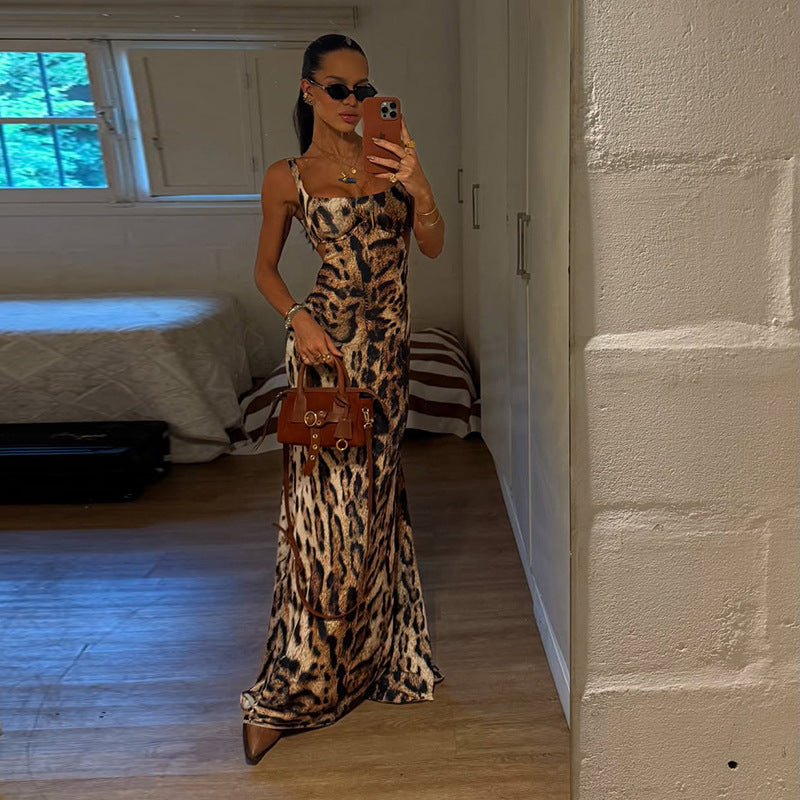 Damen Maxikleid mit tierischem Motiv und elegantem Schnitt Drune