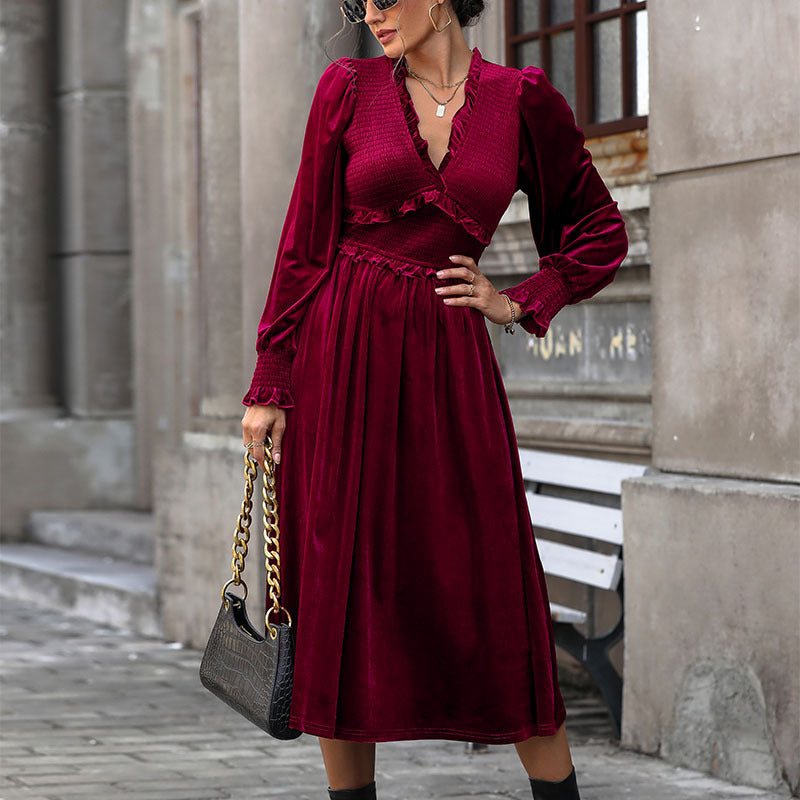 Damen Midikleid mit Rüschendetails und V-Ausschnitt Drune