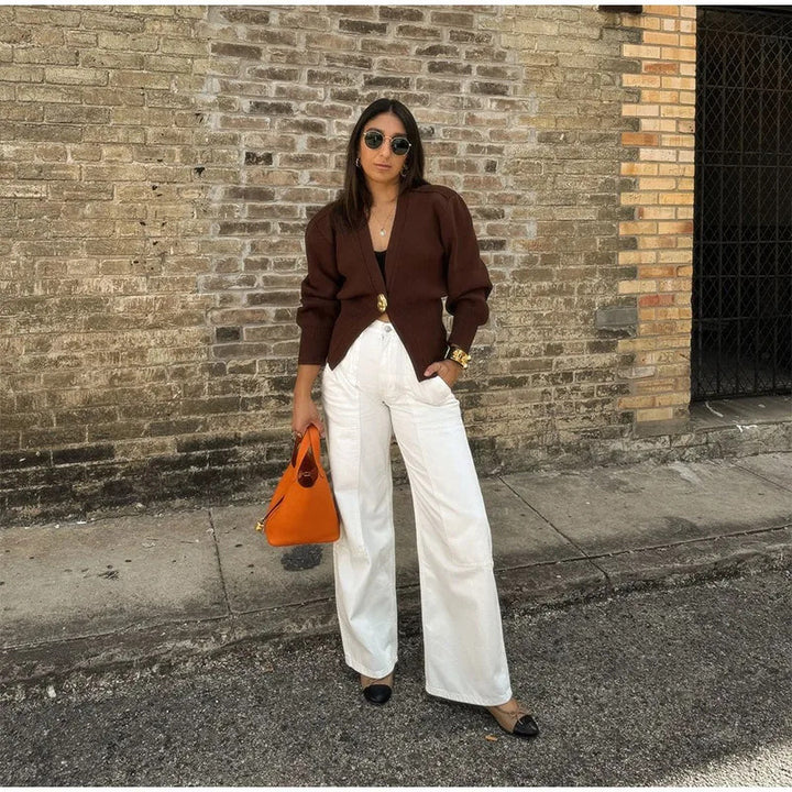 Damen 500+ Cropped‑Cardigan mit Taillenraffung, tiefem V‑Ausschnitt und großem Zierknopf Drune