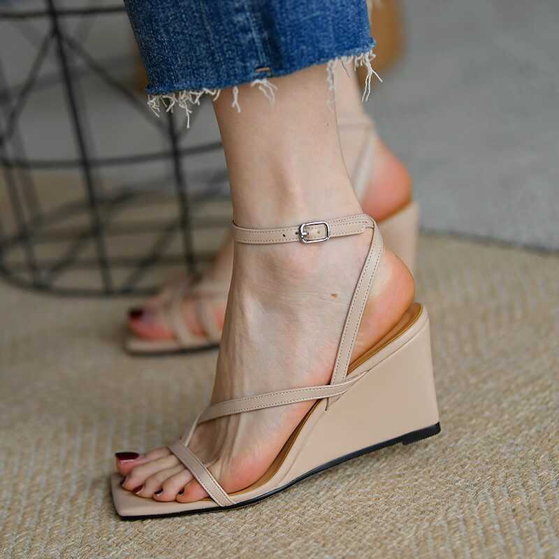 Damen elegante Plateau-Sandalen mit verstellbarem Riemendesign Drune
