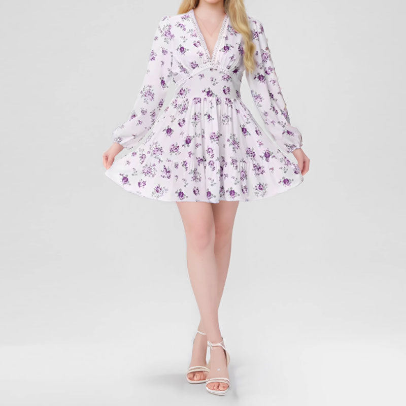 Drune | V-Ausschnitt Plissiertes Kurzarm Kleid
