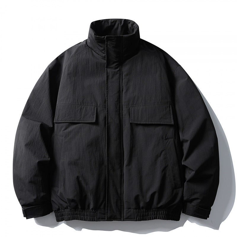 Herren Boxy-Fieldjacke mit hohem Stehkragen, wattierter Innenlage und aufgesetzten Pattentaschen Drune