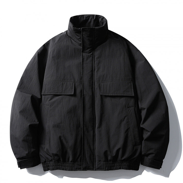 Herren Boxy-Fieldjacke mit hohem Stehkragen, wattierter Innenlage und aufgesetzten Pattentaschen Drune