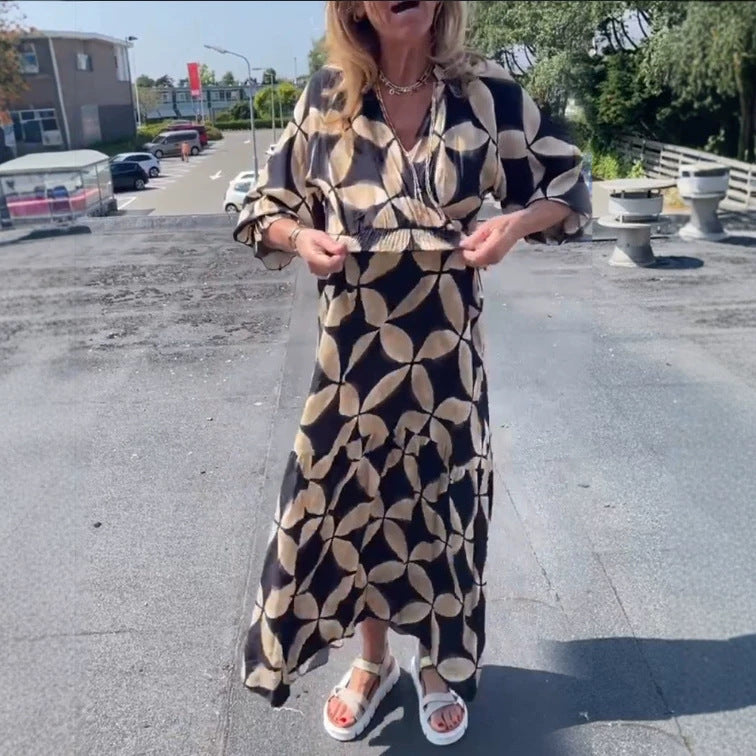 Damen nan Maxikleid mit geometrischem Alloverprint, smockierter Taille und Volantstufen Drune