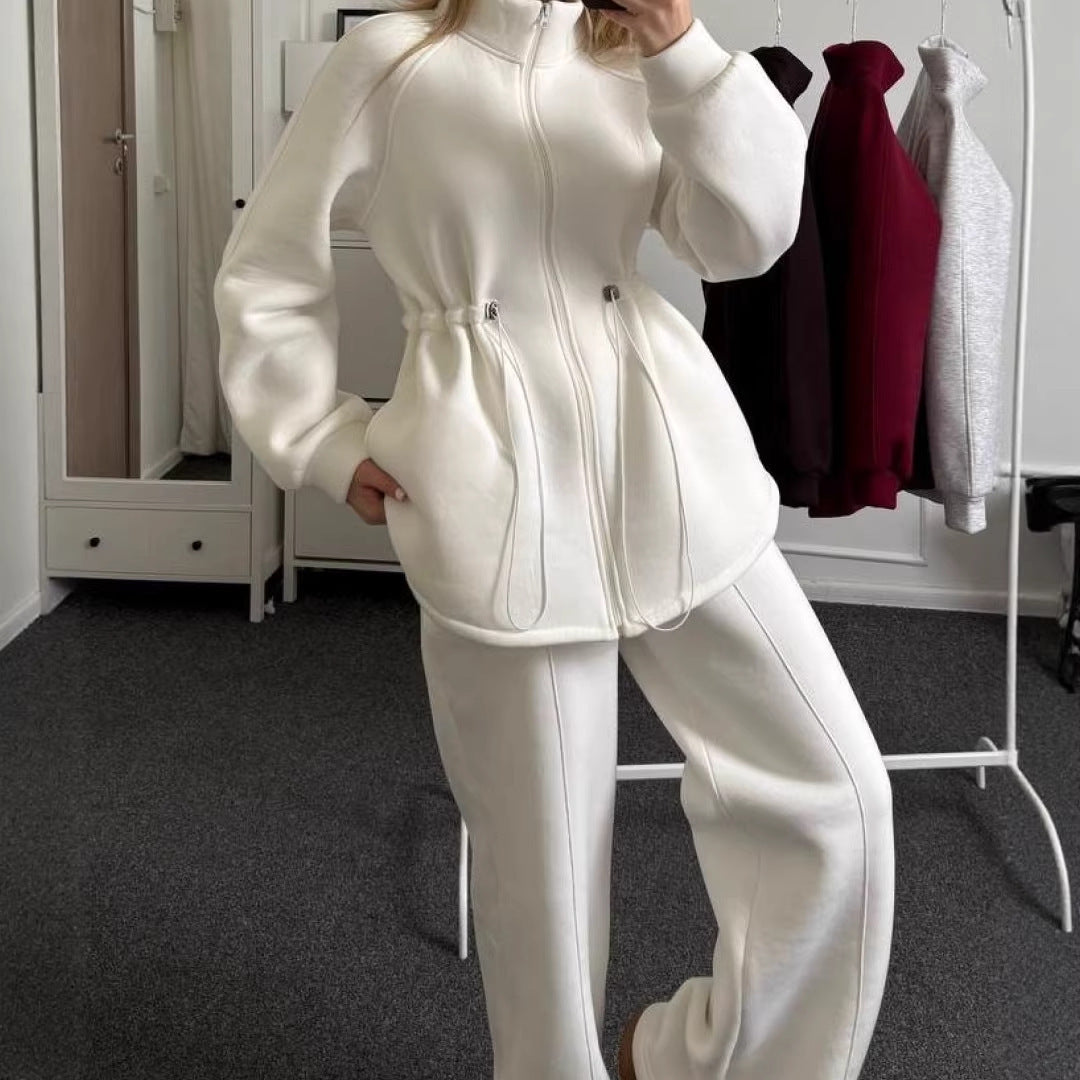 Damen Fleece-Sportanzug mit innovativem Tunnelzug-Design und hohem Kragen
