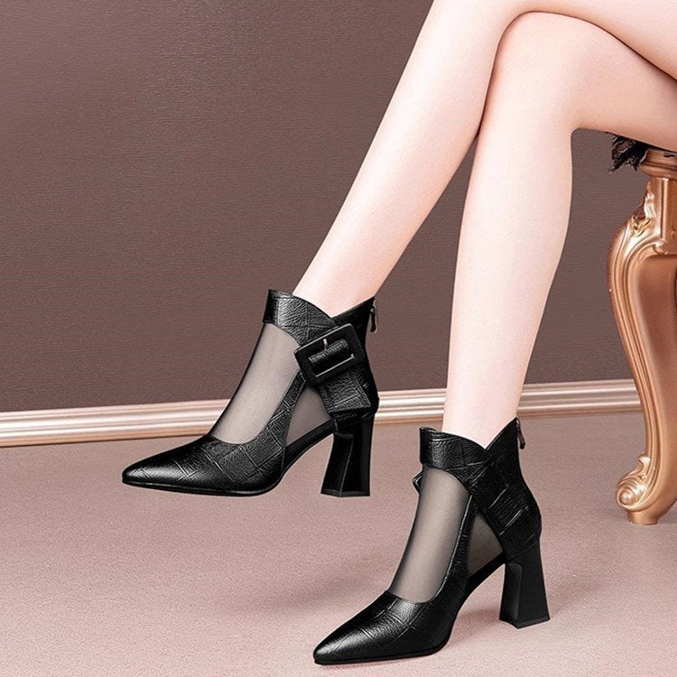 Damen Elegante Stiefeletten mit Transparente Einsätze und Blockabsatz Drune