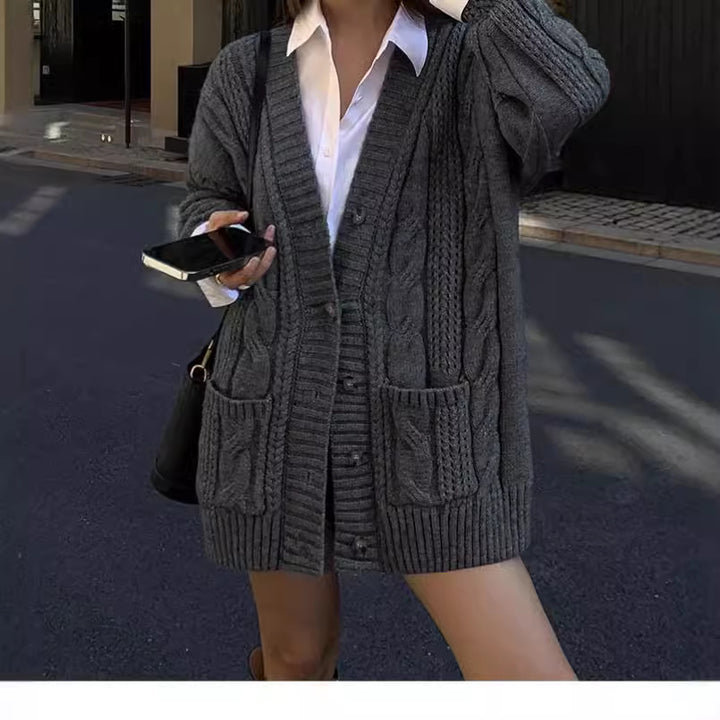 Damen Strickcardigan mit tiefem V-Ausschnitt und strukturiertem Zopfmuster Drune