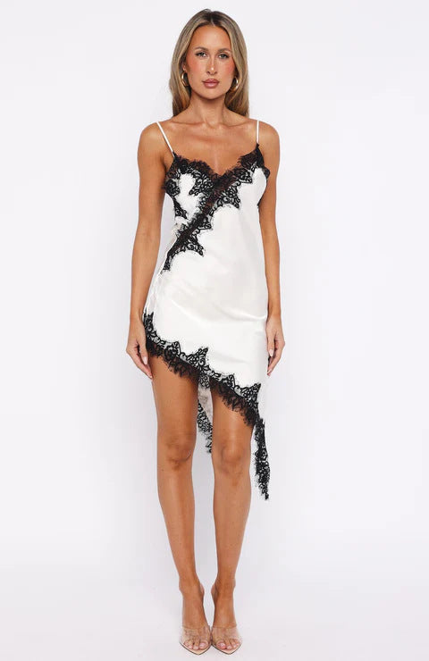Damen Transparente Spitzen-Negligé mit asymmetrischem Saum und sexy Details Drune
