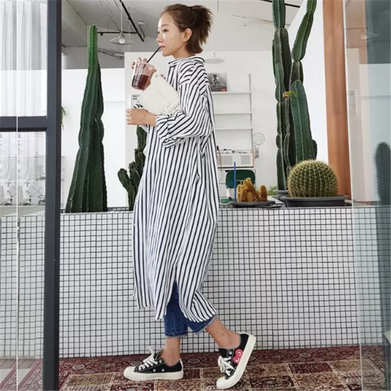 Damen Langes Gestreiftes Hemdmidaxi mit Stehkragen, Oversize‑Schnitt und tiefen Seitenschlitzen Drune