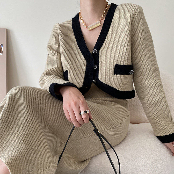 Damen Strickjacke mit kontrastierenden Details und Knöpfen Drune