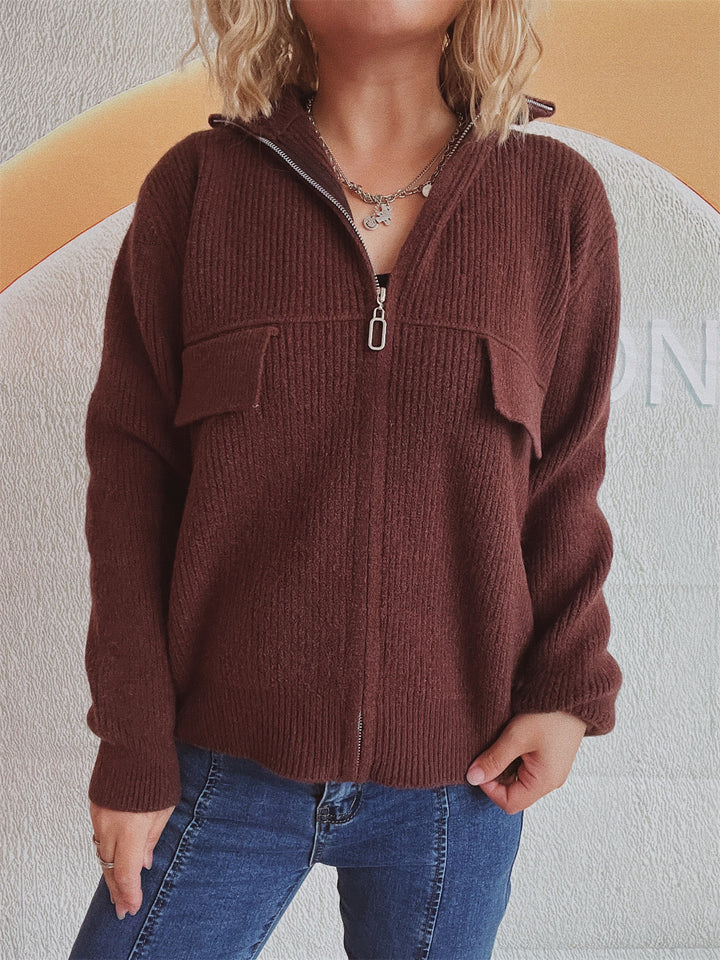 Damen modische Strickjacke mit hohem Kragen und praktischen Taschen Drune