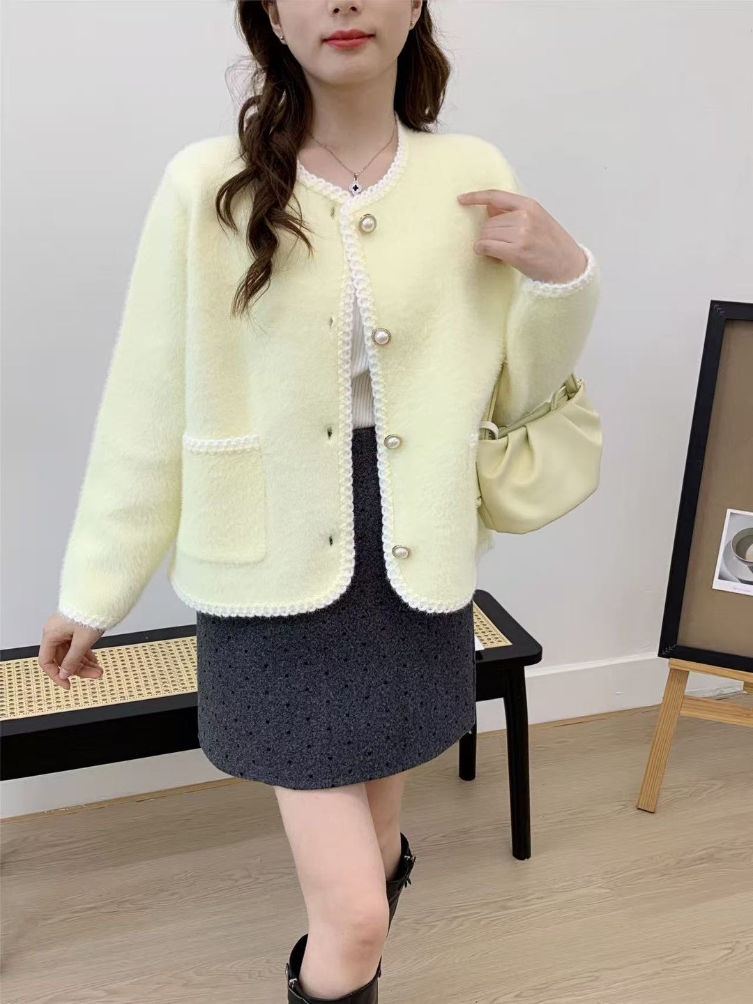 Damen Elegante Strickjacke mit dekorativer Knopfleiste und Taschen Drune