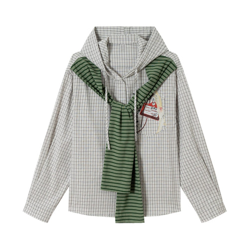 Damen Oversize Hemdjacke mit Kapuze, angenähtem Strickschal und Brustpatch Drune