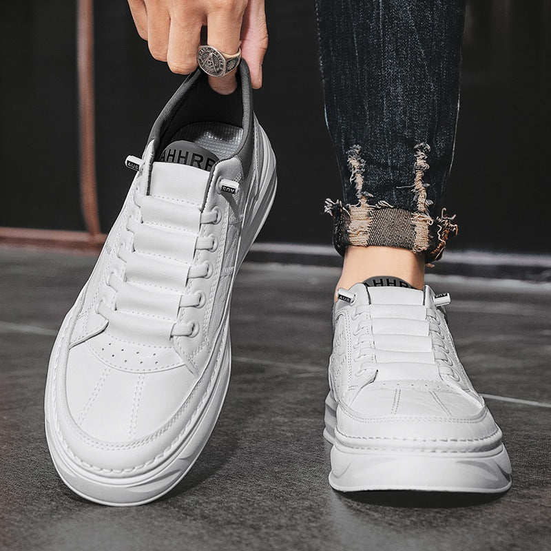 Unisex minimalistische Plateausneaker aus strukturiertem Kunstleder mit gepolstertem Fersenkragen und skulpturierter Außensohle Drune
