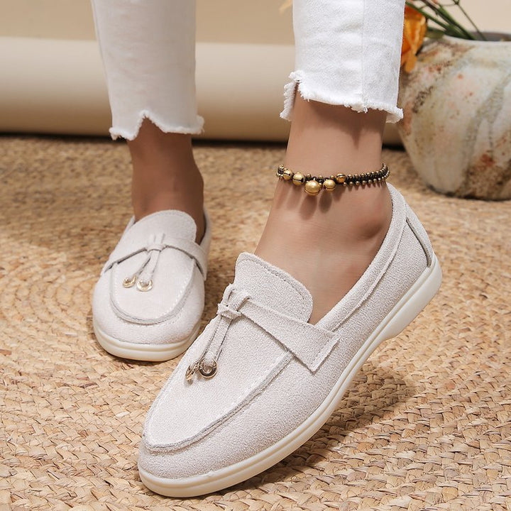 Damen Slipper-Loafer aus Velourslederoptik mit dekorativem Knotenriemen und leicht profilierter Gummisohle Drune