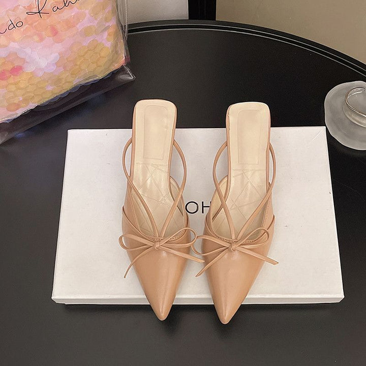 Damen Spitz zulaufende Mules mit feinen Slingback‑Riemchen und Zierschleife Drune