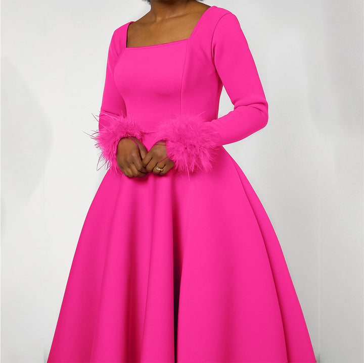 Damen Kleid mit quadratischem Ausschnitt und modischen Fuchsfell-Ärmeln Drune