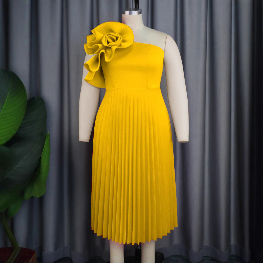 Damen Faltenrock Abendkleid mit asymmetrischem Schnitt und dekorativer Blütenapplikation Drune