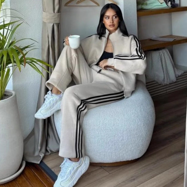 Damen Sportlicher Loungewear-Anzug mit hohem Kragen und seitlichen Streifen Drune