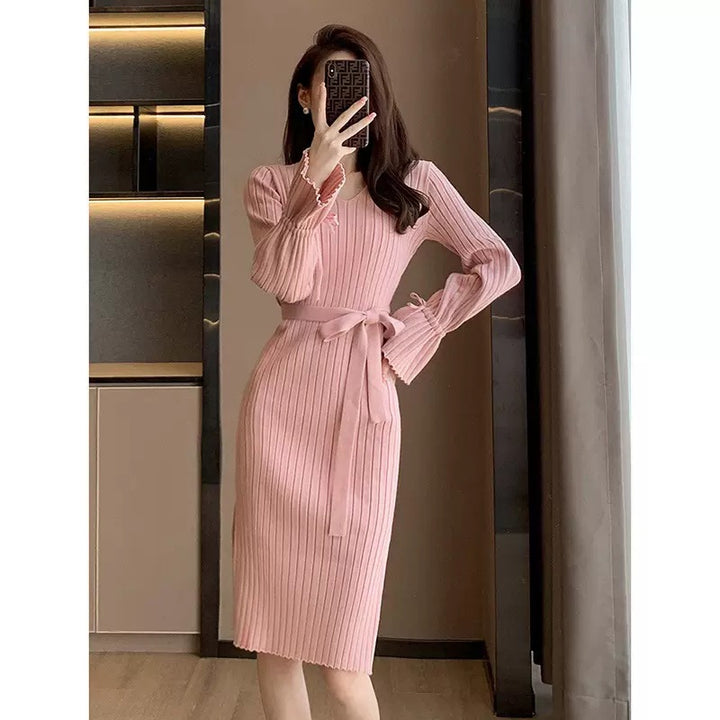 Damen Strickkleid mit eleganter Taillierung und Rippstruktur Drune