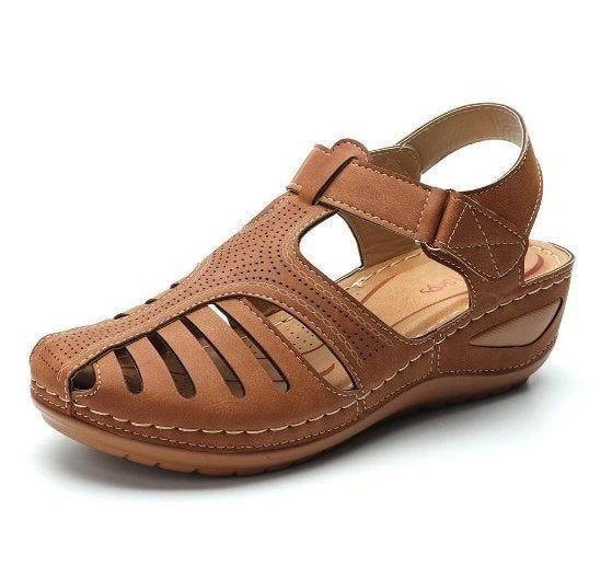 Damen nan geschlossene Slingback-Sandale mit perforiertem Obermaterial, ergonomischem Komfortfußbett und leichtem Keilabsatz Drune