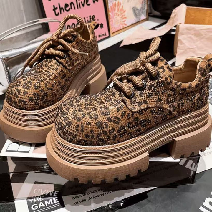 Damen Sneaker mit glitzerndem Leoparden-Design und robuster Sohle Drune