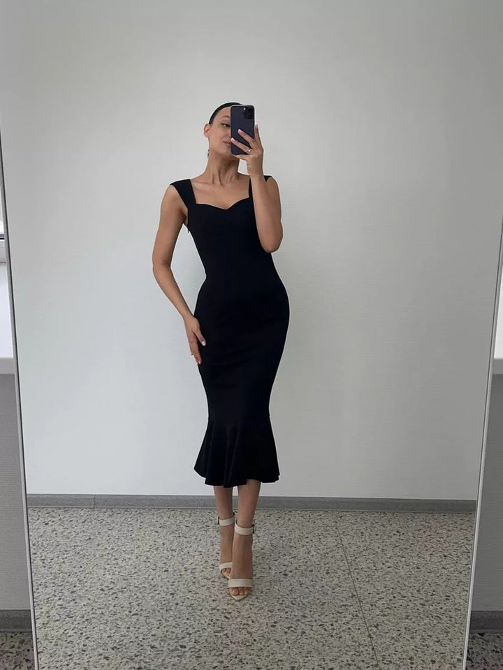 Damen Wickelkleid mit elegantem Herzausschnitt und schwingendem Saum Drune