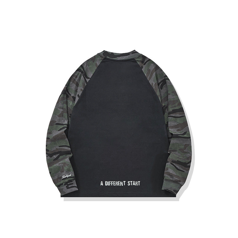 Unisex Oversize-Sweatshirt mit Camouflage-Raglanärmeln und geprägtetem Frontlogo Drune