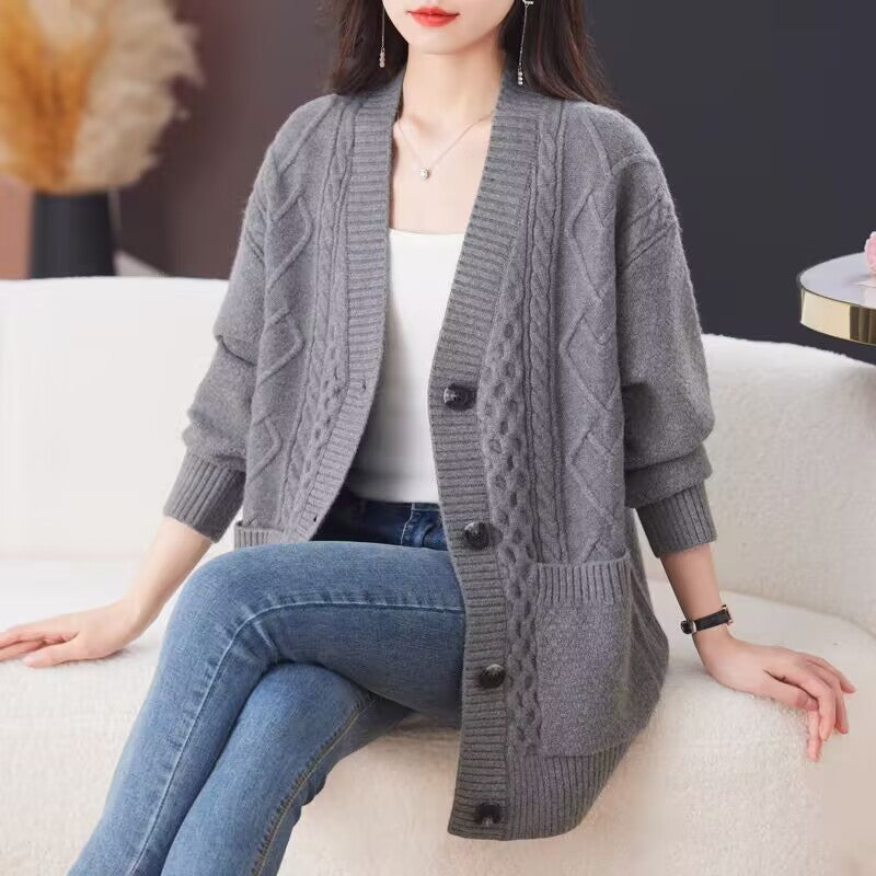 Damen gemütliche Strickjacke mit großem Zopfmuster Drune
