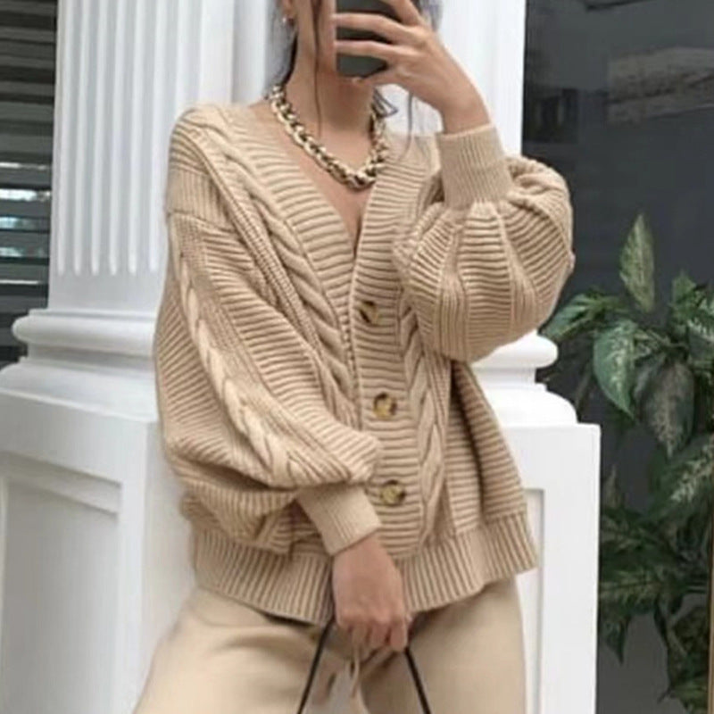 Damen Strickjacke mit tiefem V-Ausschnitt und großen Knöpfen Drune