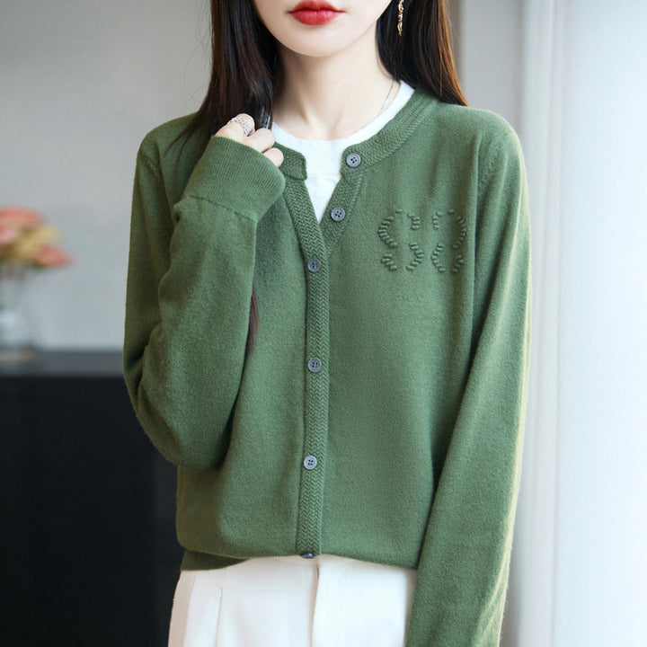 Damen Kurzer Feinstrick-Cardigan mit V‑Schlitzkragen, Rippenblende und dezentem Struktur‑Logo Drune