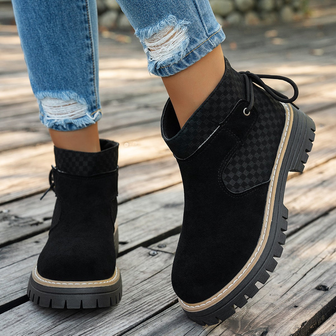 Damen nan kurze Wildleder-Stiefelette mit robuster Profilsohle und gepolstertem Schaft Drune