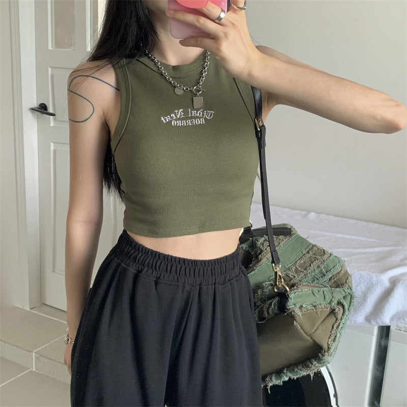 Damen-Crop-Top mit hohem Kragen und dezentem Schriftzug Drune