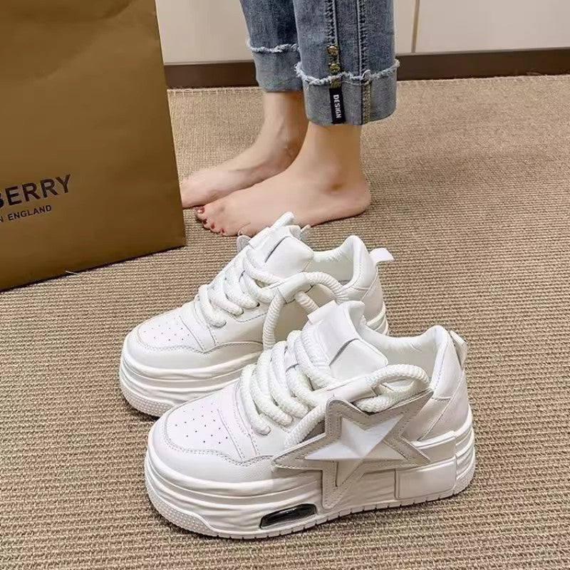 Damen Sportliche Plateau Sneakers mit modischem Sternen-Design Drune