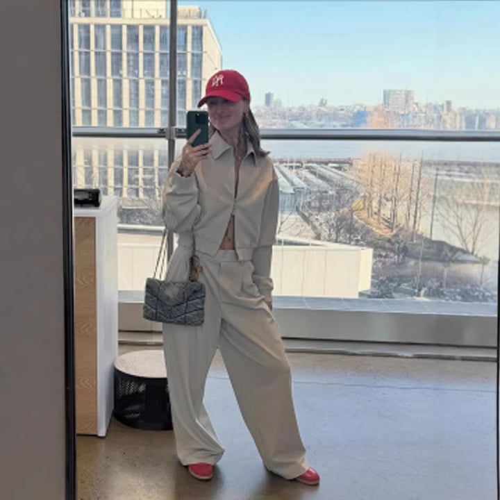Damen Kurzjacke mit Stehkragen und weiten Bundfaltenhose Set Drune