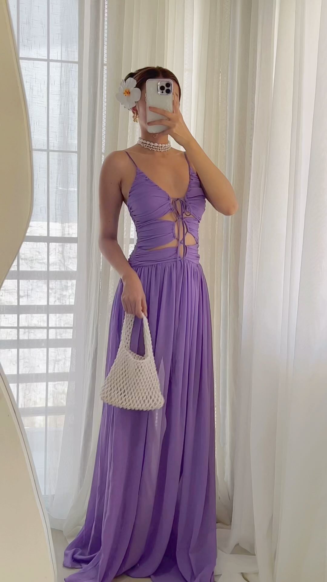 Damen Elegantes Maxikleid mit verstellbaren Trägern und raffinierten Cut-Out-Details Drune